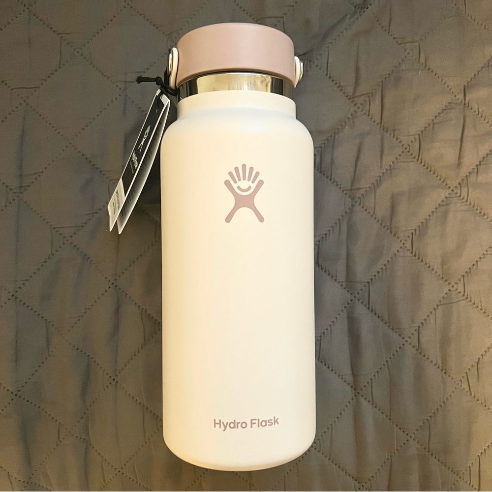 New Juneberry Hydro Flask LIMITED EDITION